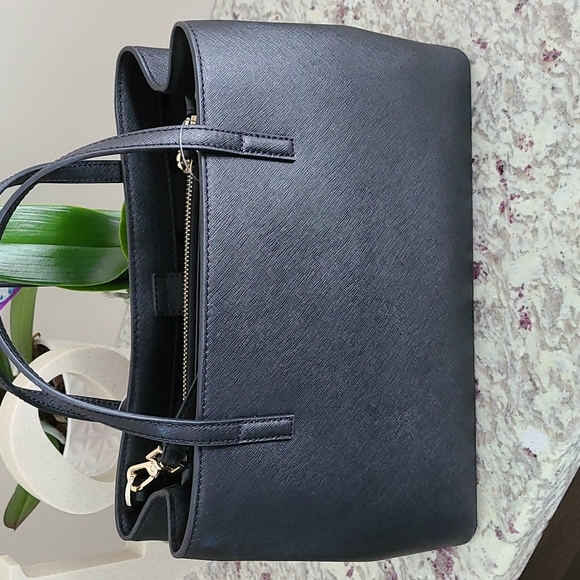 *NWT KATE SPADE maiden way saffiano Zuri - Picture 2 of 8